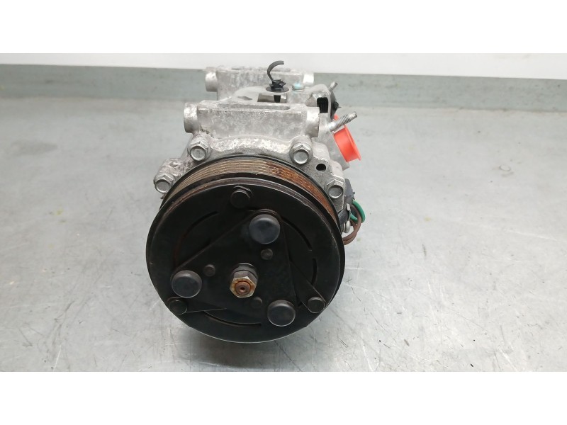 Recambio de compresor aire acondicionado para peugeot 208 (p2) allure referencia OEM IAM 9827596380 9827596380 WXQ085C