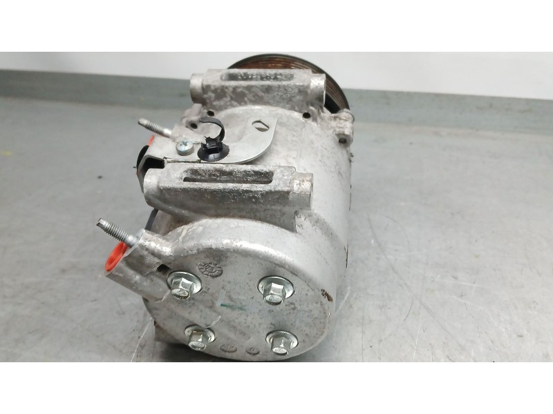 Recambio de compresor aire acondicionado para peugeot 208 (p2) allure referencia OEM IAM 9827596380 9827596380 WXQ085C