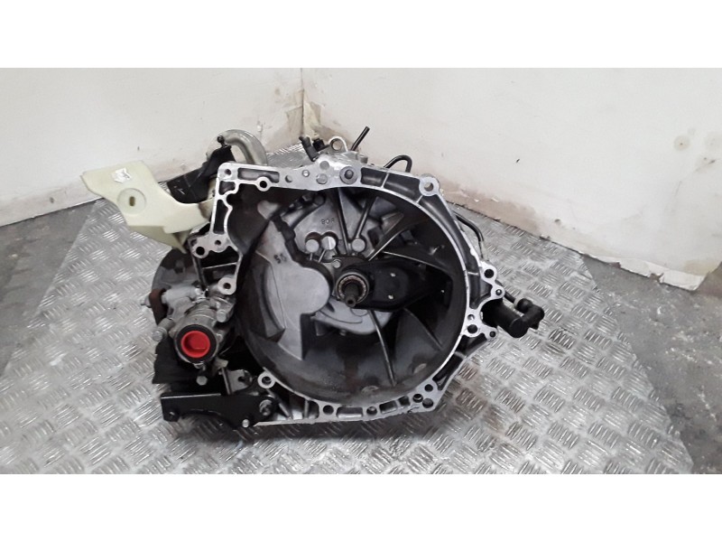 Recambio de caja cambios para citroën c3 picasso seduction referencia OEM IAM 20DP72  