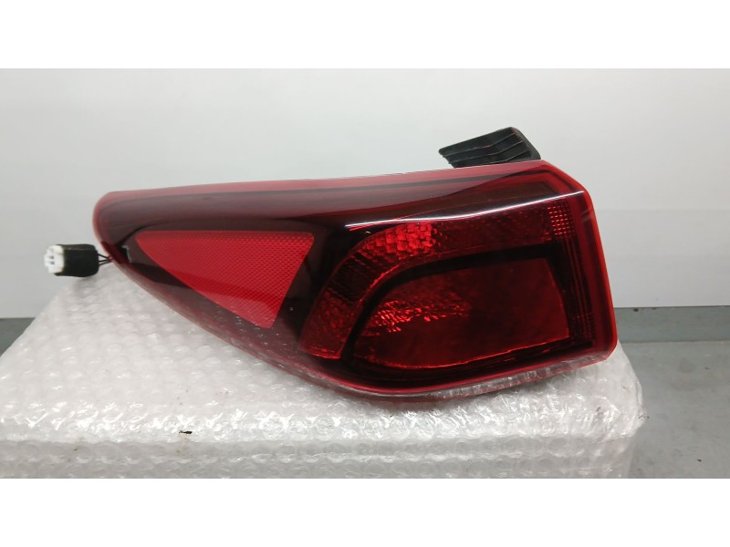 Recambio de piloto trasero izquierdo exterior para hyundai kona klass hybrid 2wd referencia OEM IAM 92401J9500  