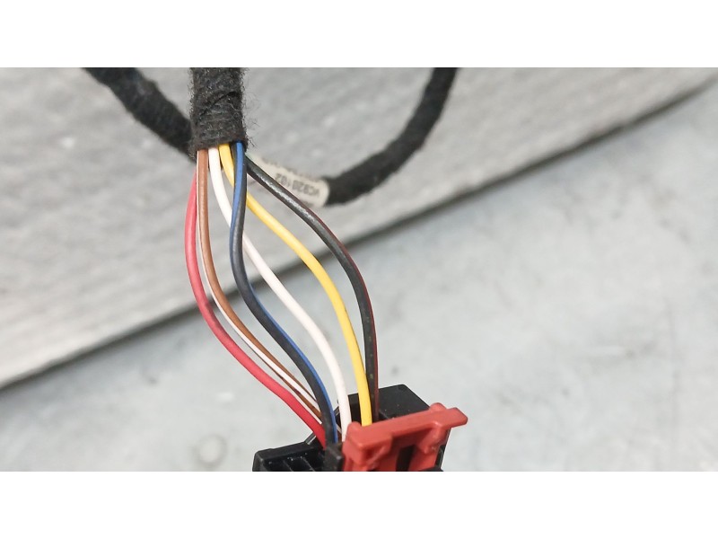 Recambio de retrovisor izquierdo para volkswagen golf vi (5k1) 1.6 tdi referencia OEM IAM 5K0857507AD ELECTRICO 6 CABLES ROZADO 