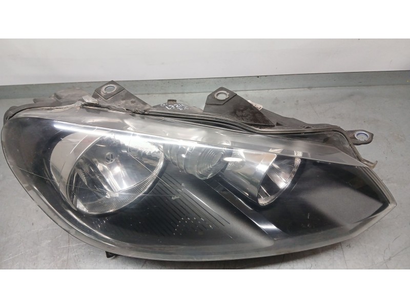 Recambio de faro derecho para volkswagen golf vi (5k1) 1.6 tdi referencia OEM IAM 5K1941006P VALEO 89319341