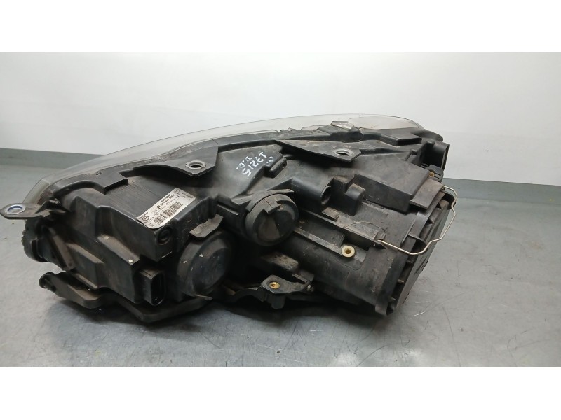 Recambio de faro derecho para volkswagen golf vi (5k1) 1.6 tdi referencia OEM IAM 5K1941006P VALEO 89319341