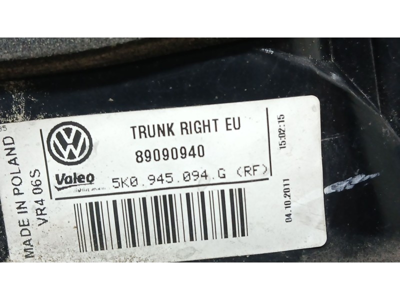 Recambio de piloto trasero derecho interior para volkswagen golf vi (5k1) 1.6 tdi referencia OEM IAM 5K0945094G VALEO 89090940