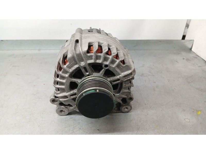 Recambio de alternador para volkswagen golf vi (5k1) 1.6 tdi referencia OEM IAM 03L903023F VALEO TG14C026