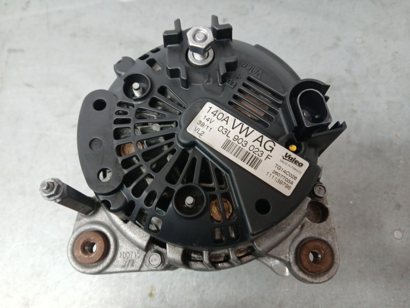 Recambio de alternador para volkswagen golf vi (5k1) 1.6 tdi referencia OEM IAM 03L903023F VALEO TG14C026