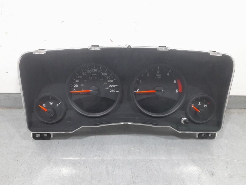 Recambio de cuadro instrumentos para jeep compass limited 4x2 referencia OEM IAM 68080406AE  