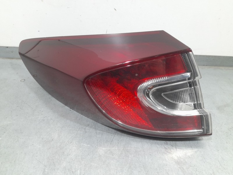 Recambio de piloto trasero izquierdo exterior para renault megane iii grandtour (kz0/1) 1.5 dci (kz1m, kz1w, kz0r) referencia OE