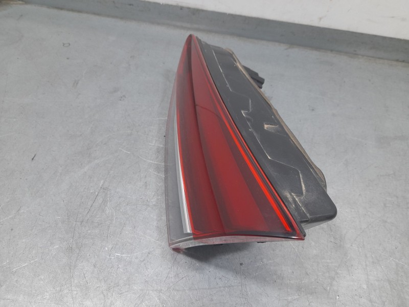 Recambio de piloto trasero derecho interior para opel insignia b grand sport (z18) 1.5 (68) referencia OEM IAM 39148315  