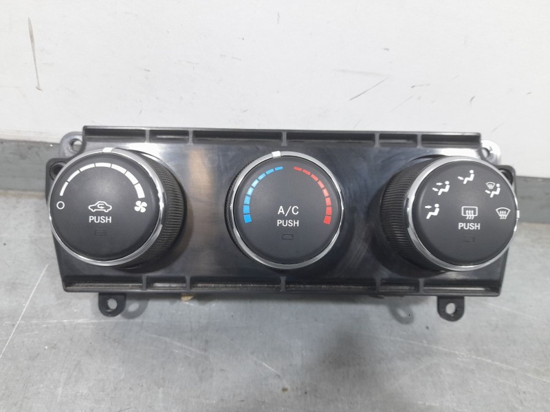 Recambio de mando calefaccion / aire acondicionado para jeep compass limited 4x2 referencia OEM IAM P55111966AD  