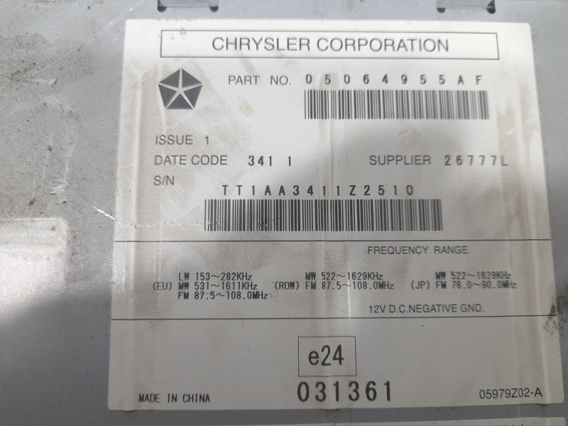 Recambio de sistema audio / radio cd para jeep compass limited 4x2 referencia OEM IAM 05064955AF  