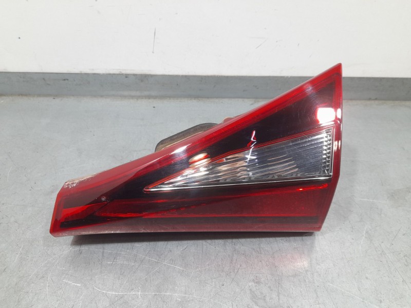 Recambio de piloto trasero derecho interior para hyundai i20 iii (bc3, bi3) 1.0 t-gdi referencia OEM IAM 92404Q0000  