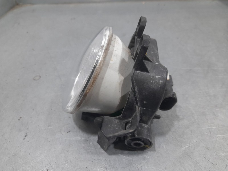 Recambio de faro antiniebla izquierdo para toyota yaris (_p13_) 1.5 hybrid (nhp130_) referencia OEM IAM 8122002110 90008497LH VA