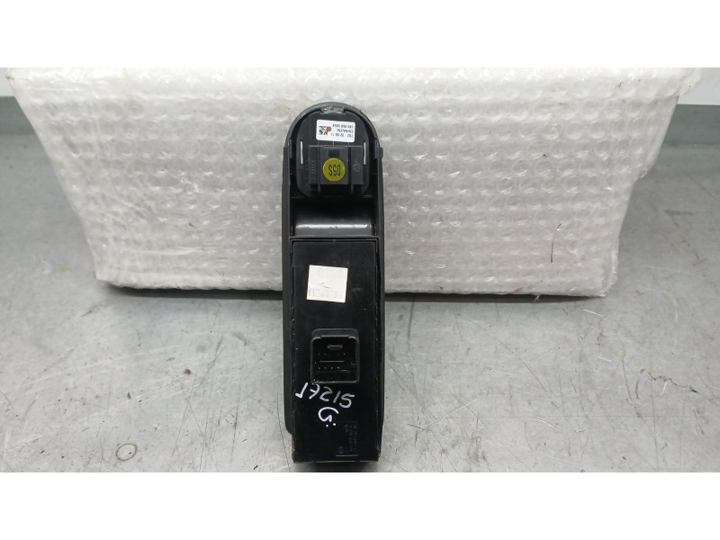 Recambio de mando elevalunas delantero izquierdo para volkswagen golf vi (5k1) 1.6 tdi referencia OEM IAM 1K4959857B C/MANDO RET