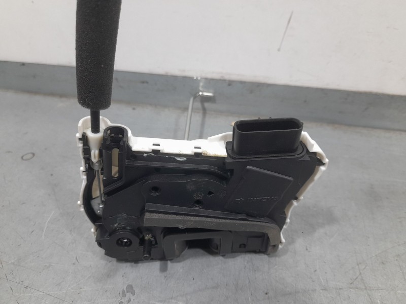 Recambio de cerradura puerta trasera derecha para mg mg 3 (5fp) mg 3 1.5 referencia OEM IAM 11341607  