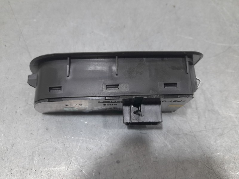 Recambio de mando luces para hyundai i10 ii (ba, ia) 1.2 referencia OEM IAM B569  