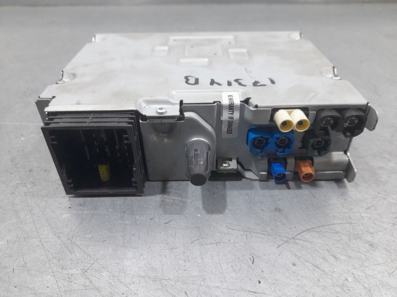 Recambio de sistema audio / radio para peugeot 2008 ii (ud_, us_, uy_, uj_, ur_, uc_) 1.2 puretech 130 referencia OEM IAM 983963