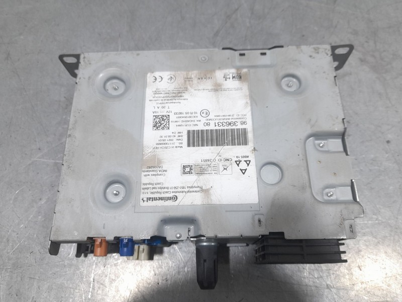 Recambio de sistema audio / radio para peugeot 2008 ii (ud_, us_, uy_, uj_, ur_, uc_) 1.2 puretech 130 referencia OEM IAM 983963