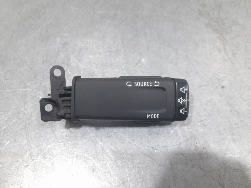 Recambio de mando multifuncion para mitsubishi colt 100t motion referencia OEM IAM  VOLUMEN 