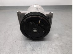 Recambio de compresor aire acondicionado para renault clio v techno referencia OEM IAM 926004423R VALEO 