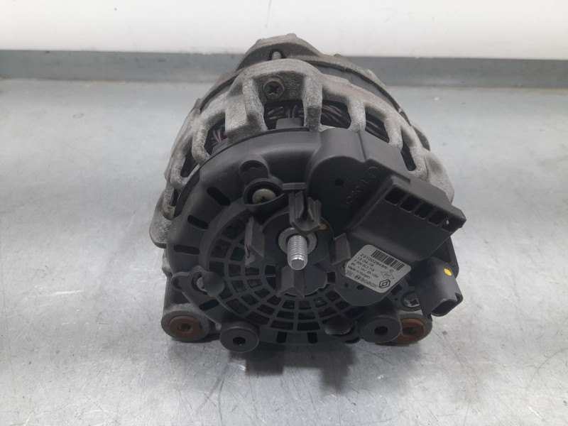 Recambio de alternador para dacia dokker furgoneta/monovolumen 1.5 dci (feaj) referencia OEM IAM 231002949R  BOSCH