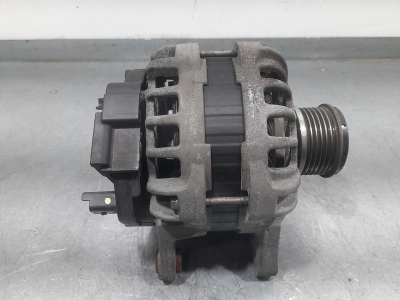 Recambio de alternador para dacia dokker furgoneta/monovolumen 1.5 dci (feaj) referencia OEM IAM 231002949R  BOSCH