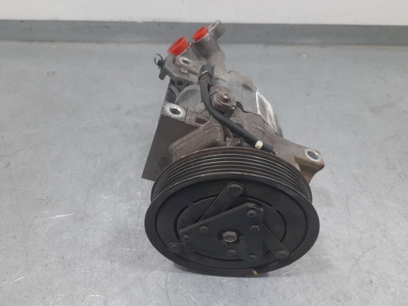 Recambio de compresor aire acondicionado para dacia dokker furgoneta/monovolumen 1.5 dci (feaj) referencia OEM IAM 926009154R T9