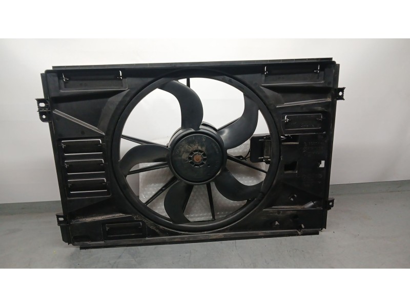 Recambio de electroventilador para volkswagen golf vi (5k1) 1.6 tdi referencia OEM IAM 1K0121205AF BOSCH 3135103803