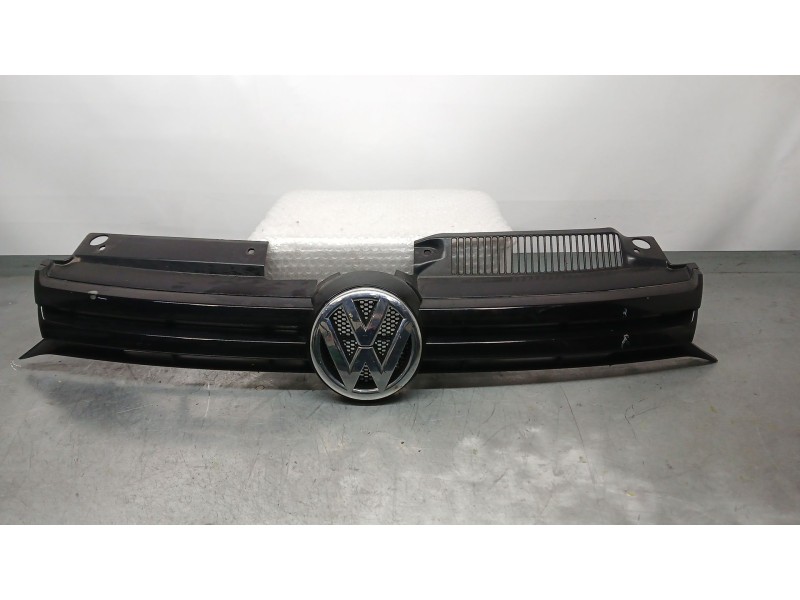 Recambio de rejilla delantera para volkswagen golf vi (5k1) 1.6 tdi referencia OEM IAM 5K0853653  