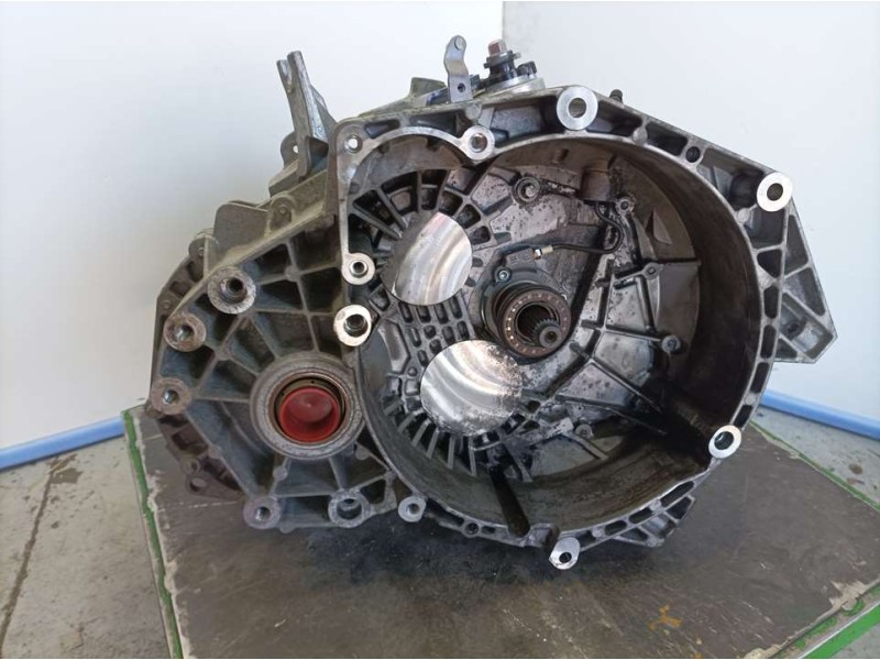 Recambio de caja cambios para opel zafira tourer expression referencia OEM IAM 55564375 0822680 6 VELOCIDADES
