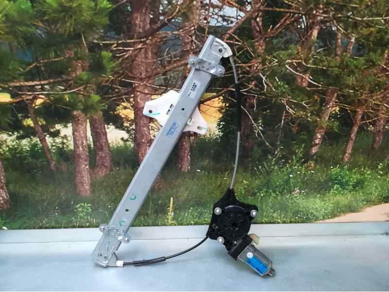 Recambio de elevalunas delantero derecho para hyundai i10 style referencia OEM IAM 82402B4110 BOSCH ELECTRICO