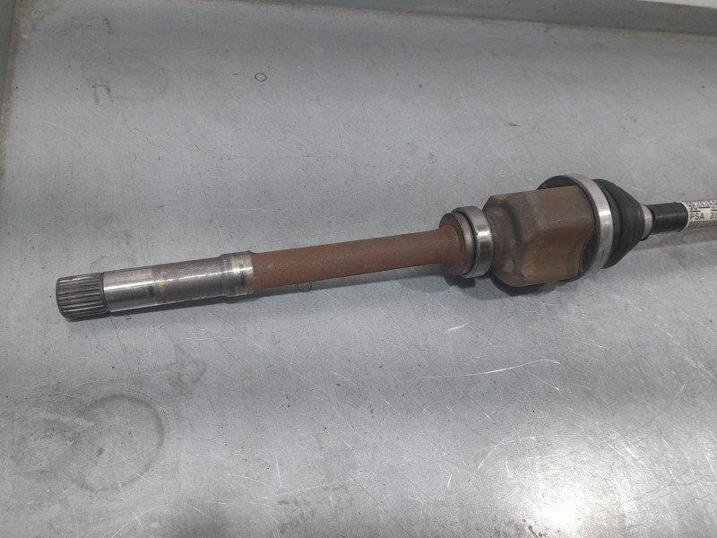 Recambio de transmision delantera derecha para peugeot 2008 ii (ud_, us_, uy_, uj_, ur_, uc_) 1.2 puretech 130 referencia OEM IA