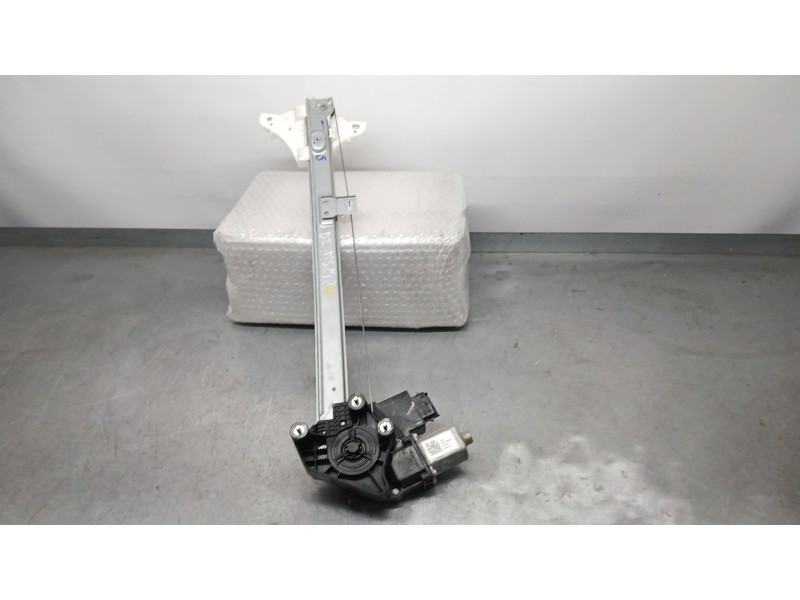 Recambio de elevalunas delantero izquierdo para hyundai i20 klass referencia OEM IAM 82403Q0010 ELECTRICO DY AUTO 6 PINS 1130054