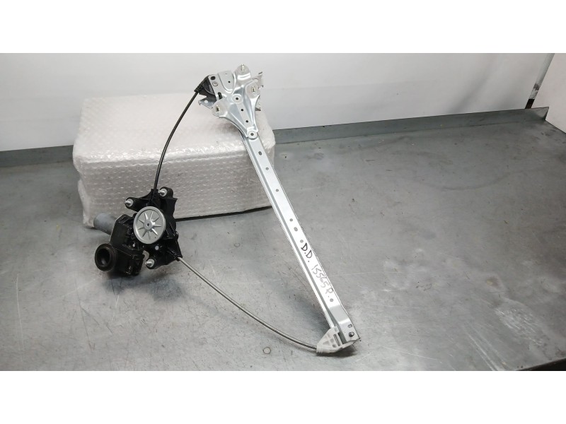 Recambio de elevalunas delantero derecho para toyota rav4 hybrid 4x2 advance referencia OEM IAM 8571042140 ELECTRICO DENSO 06202