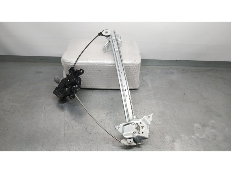 Recambio de elevalunas delantero izquierdo para toyota rav4 hybrid 4x2 advance referencia OEM IAM 8572042130 ELECTRICO DENSO 062