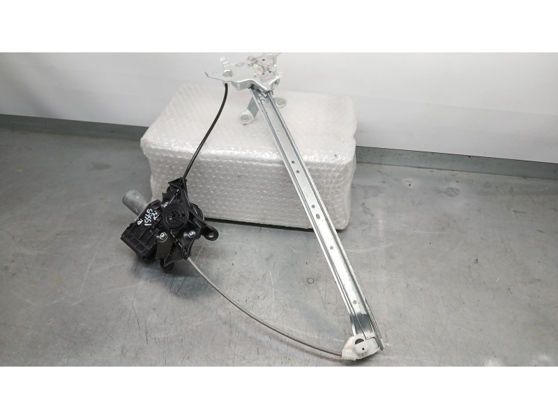 Recambio de elevalunas trasero izquierdo para toyota rav4 hybrid 4x2 advance referencia OEM IAM 8572042140 ELECTRICO DENSO 06202