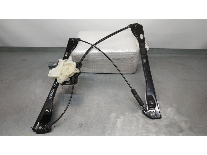 Recambio de elevalunas delantero derecho para skoda fabia ambition referencia OEM IAM 5JA959812K ELECTRICO 6 PINS 