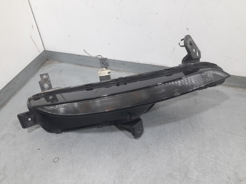 Recambio de piloto delantero izquierdo para renault megane iv hatchback (b9a/m/n_) 1.5 dci 90 (b9a1) referencia OEM IAM 26135495