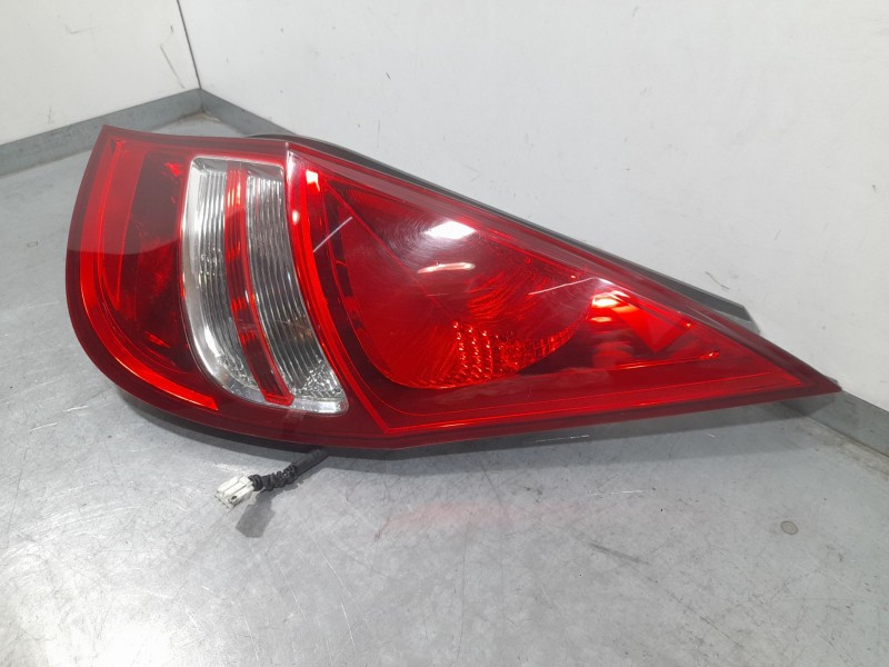 Recambio de piloto trasero derecho para hyundai i30 (fd) 1.6 crdi referencia OEM IAM 924022R0  