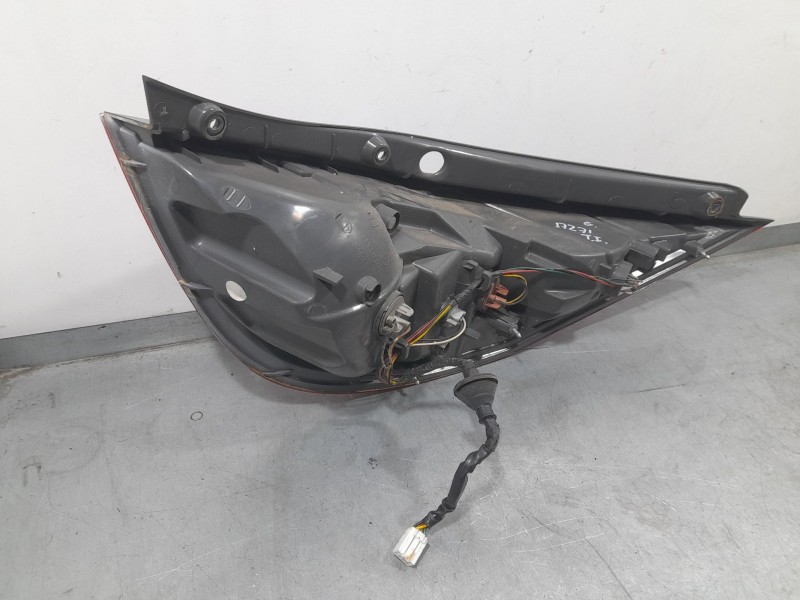 Recambio de piloto trasero izquierdo para hyundai i30 (fd) 1.6 crdi referencia OEM IAM 924012R0  