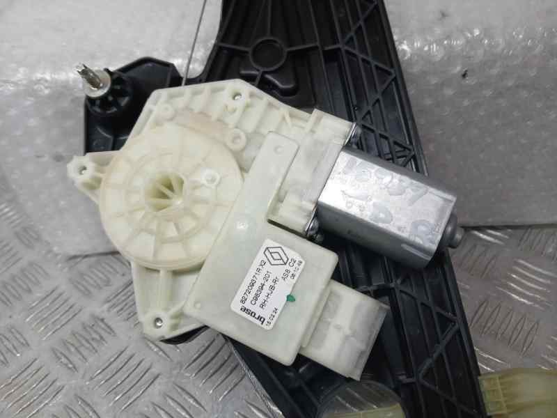 Recambio de elevalunas trasero derecho para renault captur ii techno referencia OEM IAM 827209371R  ELECTRICO 6 PINS