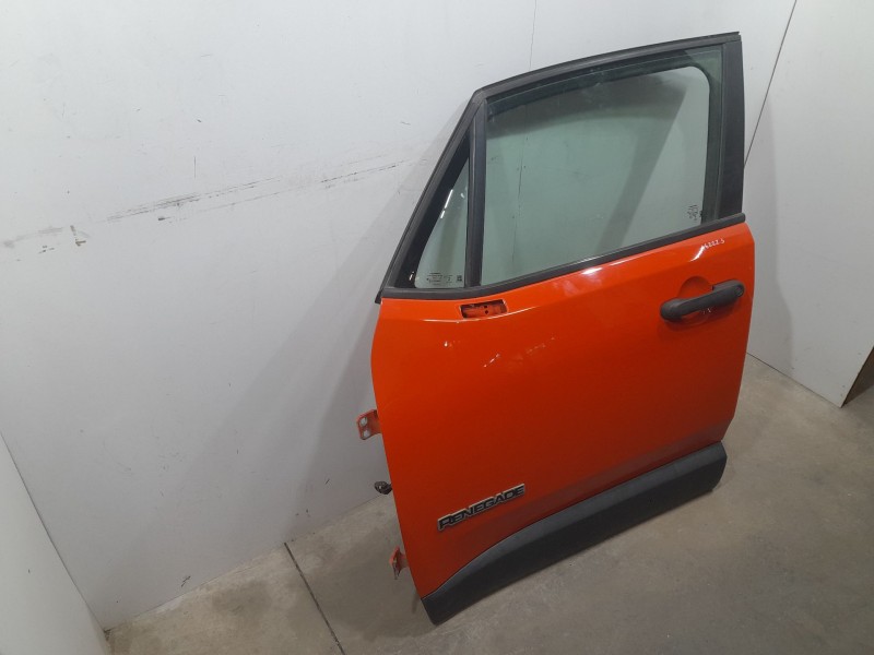 Recambio de puerta delantera izquierda para jeep renegade sport fwd referencia OEM IAM 52142363  
