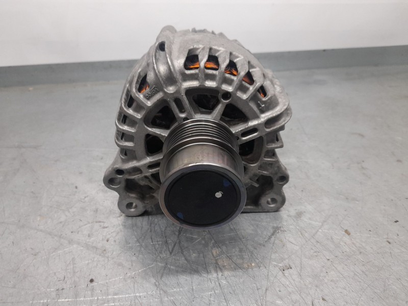 Recambio de alternador para seat arona style edition referencia OEM IAM 2715542C VALEO 