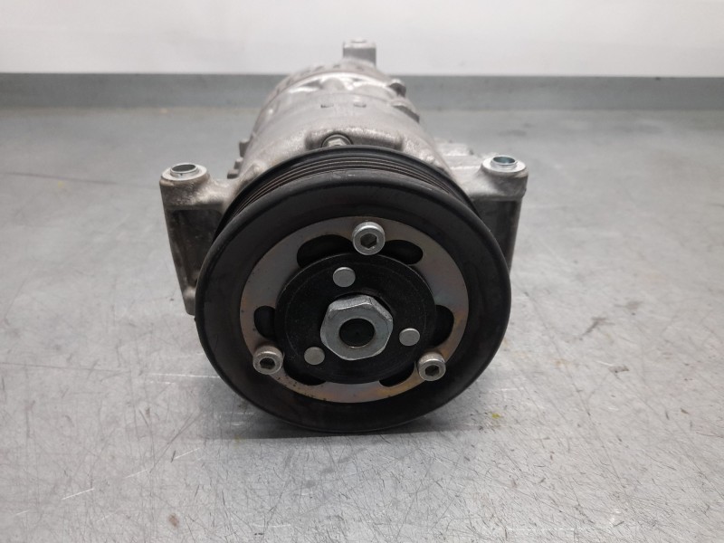 Recambio de compresor aire acondicionado para seat arona style edition referencia OEM IAM 5Q0816803D  