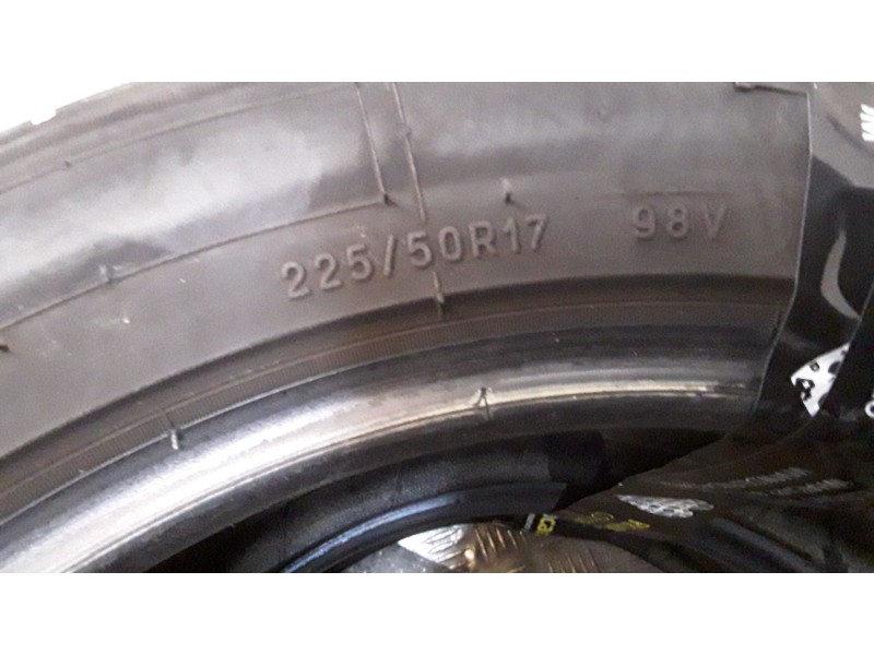 Recambio de neumatico pareja para neumaticos reutilizados - referencia OEM IAM 225501798V BFGOODRICH 225/50/17/98V
