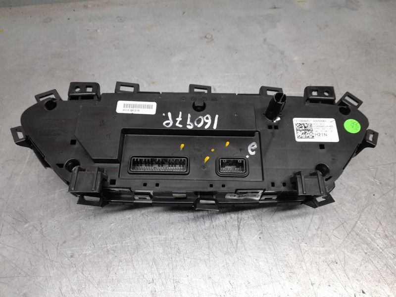 Recambio de mando climatizador para hyundai i20 n line referencia OEM IAM 97250Q0210HOT  