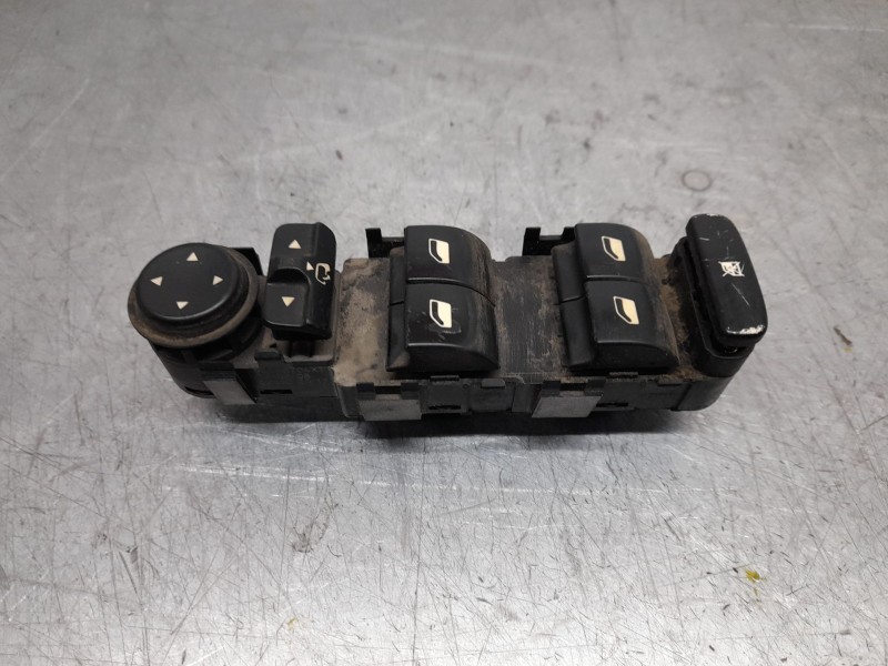 Recambio de mando elevalunas delantero izquierdo para peugeot 407 (6d_) 2.0 hdi 135 (6drhrh, 6drhre, 6drhrg, 6drhrj) referencia 