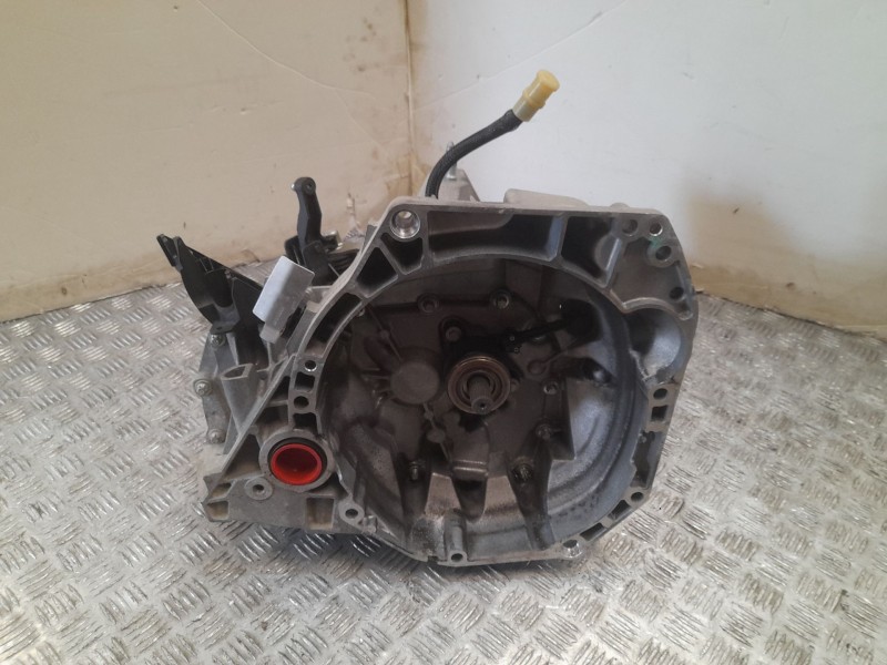 Recambio de caja cambios para dacia logan ii tce 90 lpg referencia OEM IAM JH3336 S341924 5 VELOCIDADES