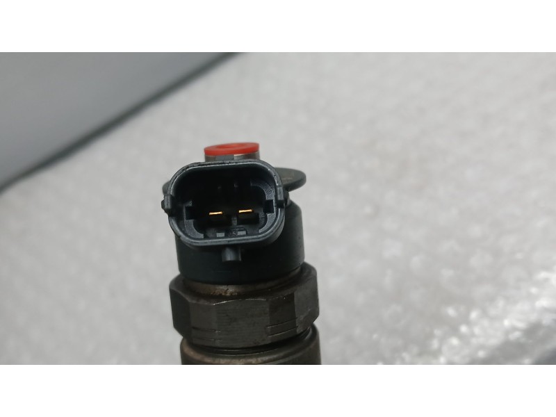 Recambio de inyector para ford transit courier b460 furgoneta/monovolumen 1.5 tdci referencia OEM IAM   