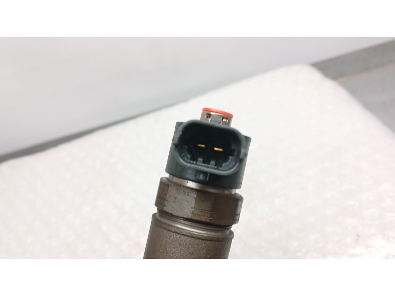 Recambio de inyector para kia cee´d (jd) 1.6 crdi 110 referencia OEM IAM   